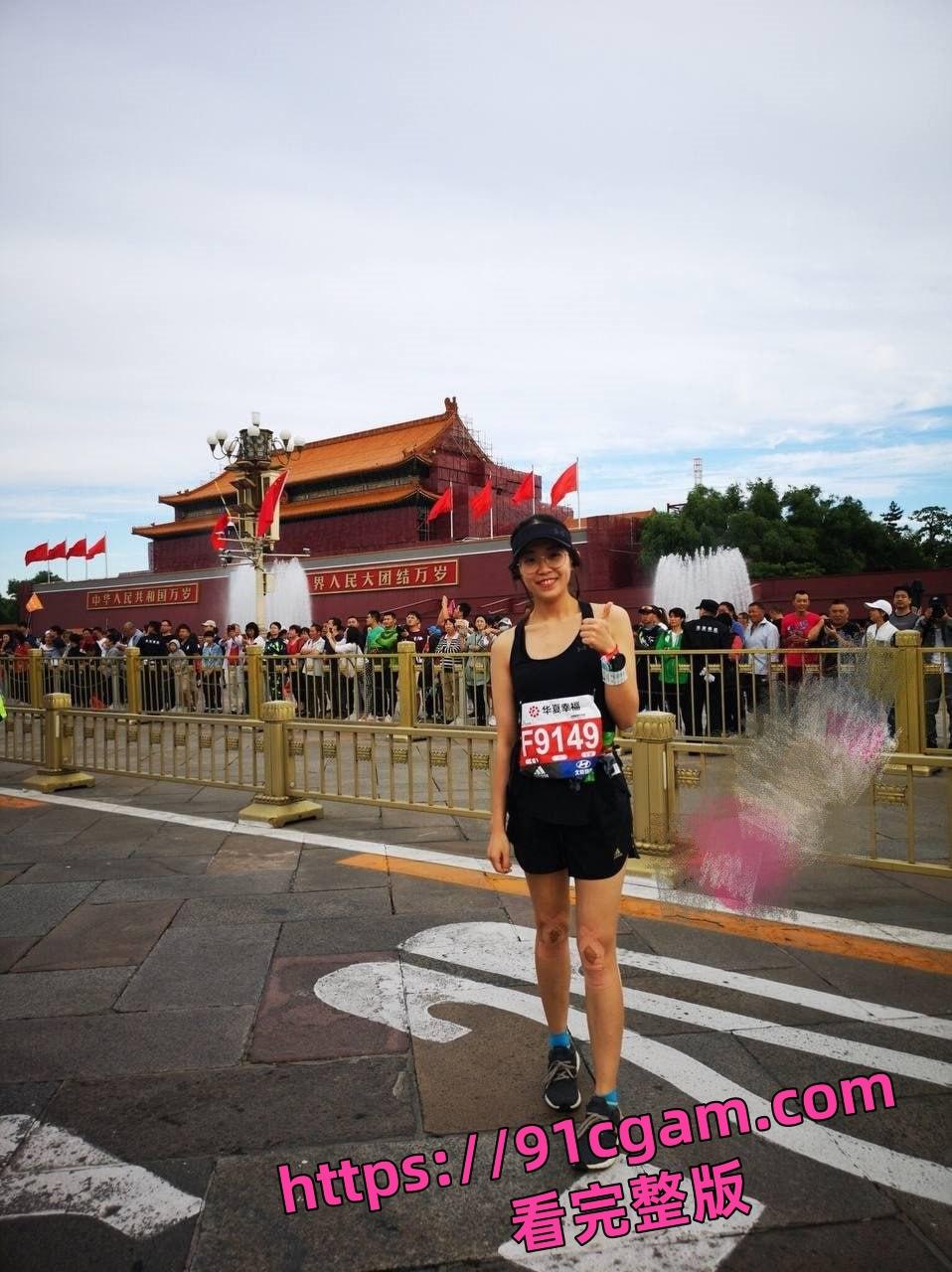 华南医科大学反差婊梁晨 被男友操的语无伦次 逼超级紧 各种勾搭外国人-6