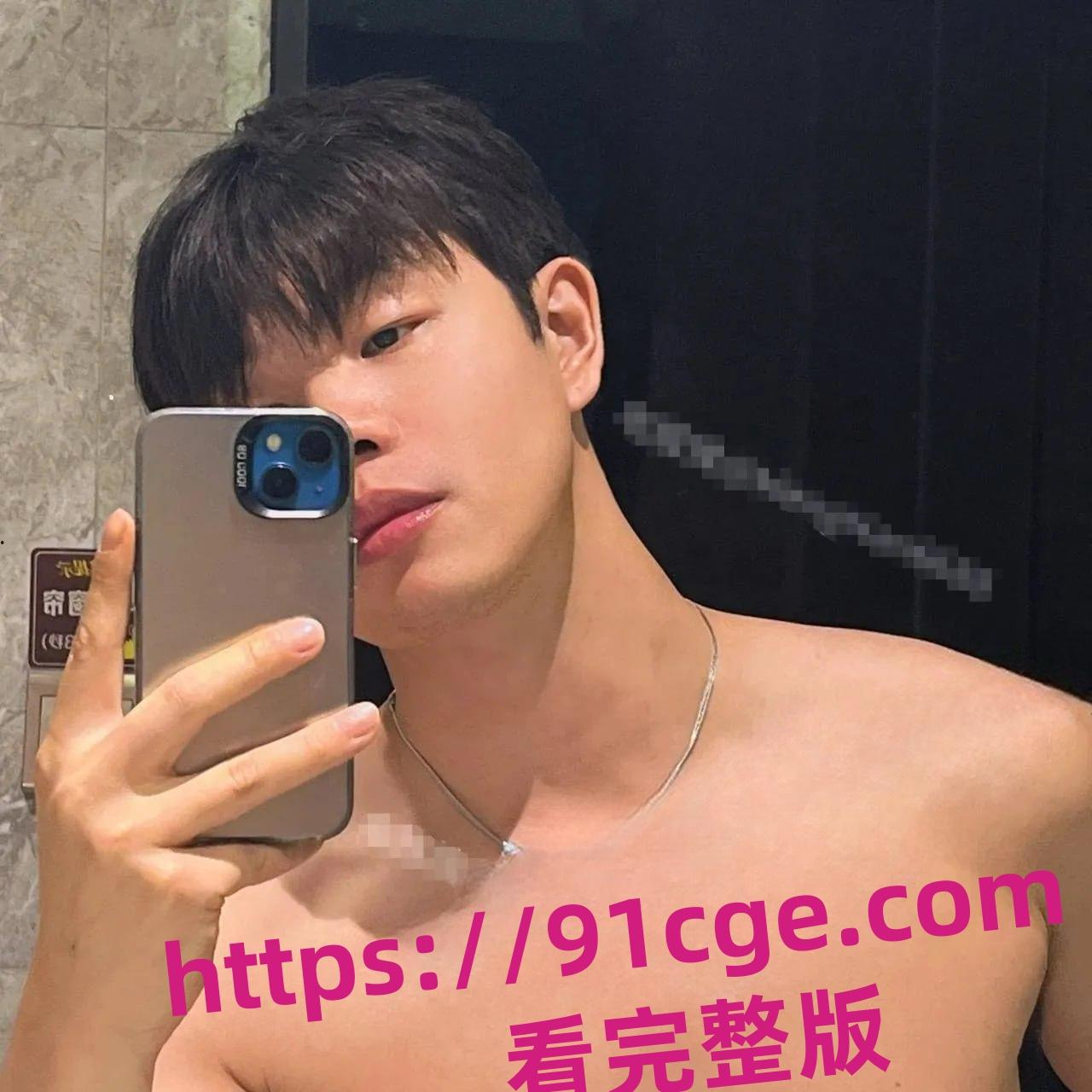 痞帅体育生粗口调教反差骚学姐 学校里帅哥就是受欢迎-2