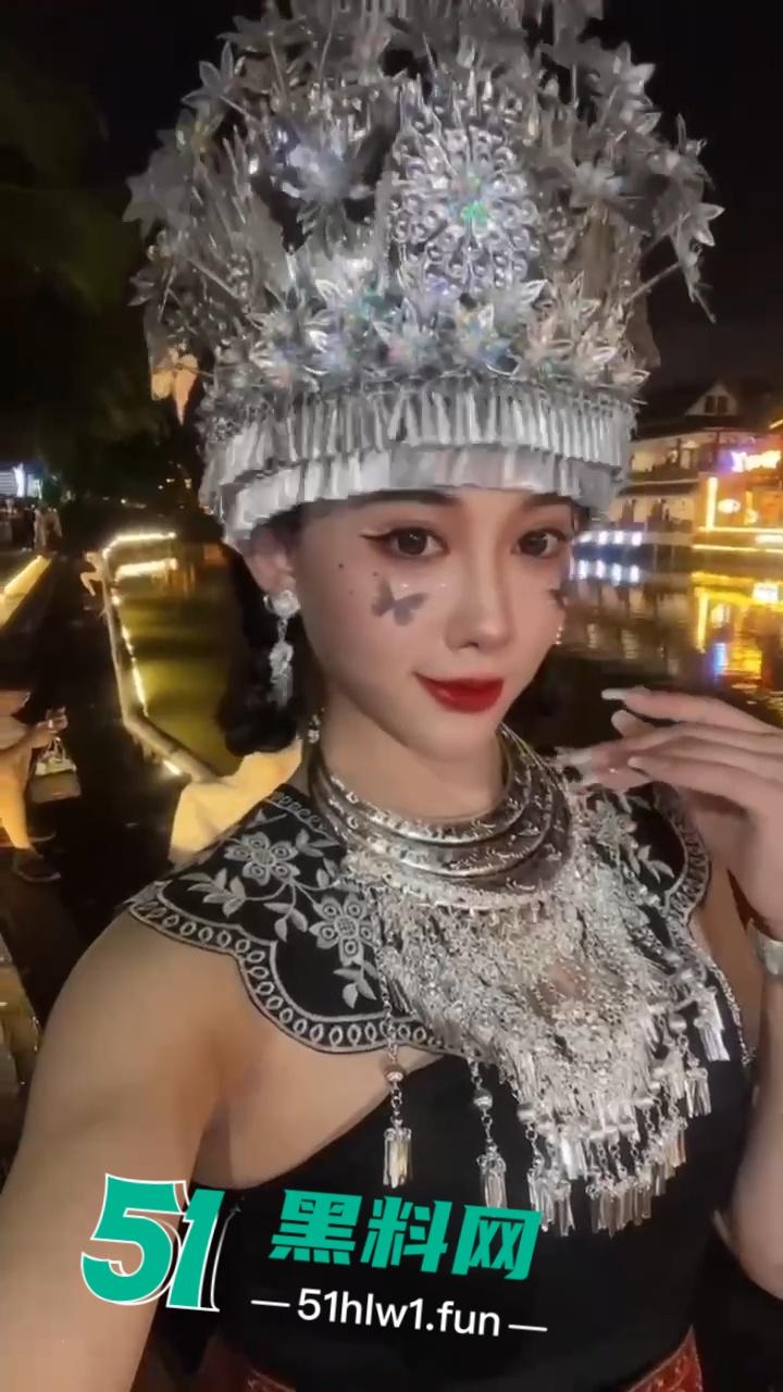 超美男娘〖鬼鬼〗约炮金主大哥口屌全过程流出，性感TS惨被巨棒鸡奸视频。-5