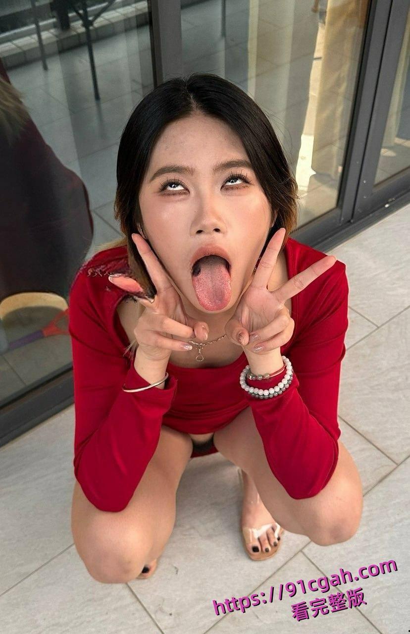 抖音推特反差婊女网红 南南想吃糖新晋阿黑颜母狗 露脸反差福利姬超骚口交揉奶-3