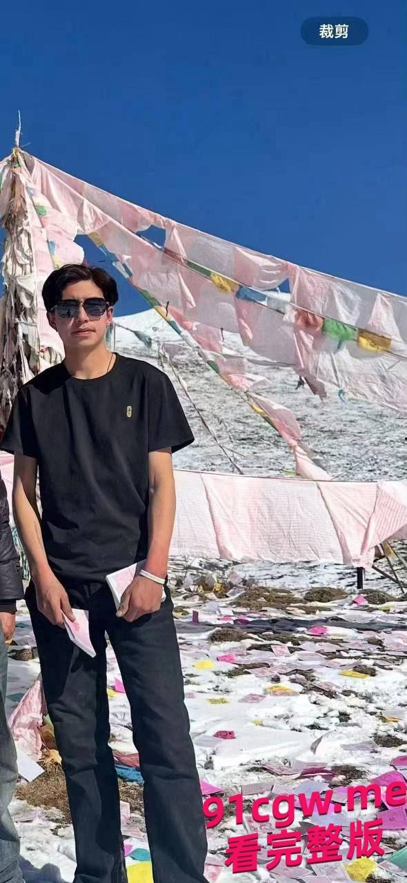 男子去西藏旅游被狗熊袭击,脸都吃没了血腥现场视频曝光!-1