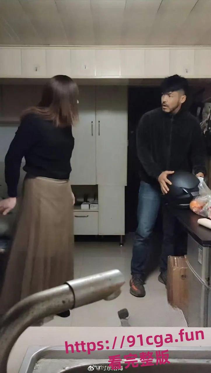 炸裂全网的伪娘阿红事件!三年共约炮千位直男并拍摄视频曝光#伪娘#卖屁股#做鸡-6