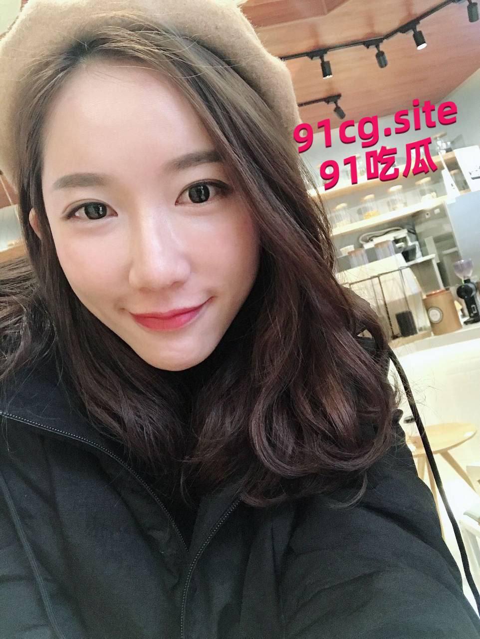 一对情侣的私密曝光,酒店开房成了他们的秘密乐园。-3