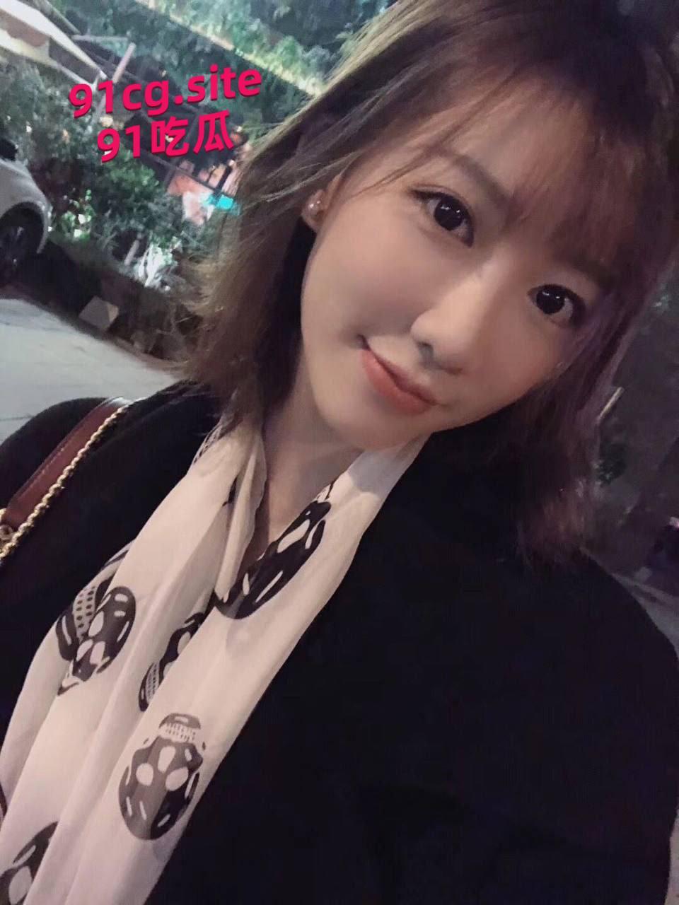 一对情侣的私密曝光,酒店开房成了他们的秘密乐园。-5