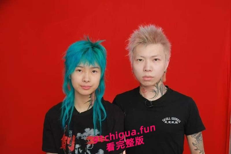 热搜的杀马特新婚夫妇【唐康】【刘雨洁】闪婚闪离,跳起来领证的快感就像高潮,满足广大网友的吃瓜!-1