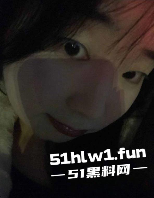 辽宁朝阳【崔海鑫】宁德霞浦高速服务区中化加油站员工，出轨约炮网友视频曝光。-5