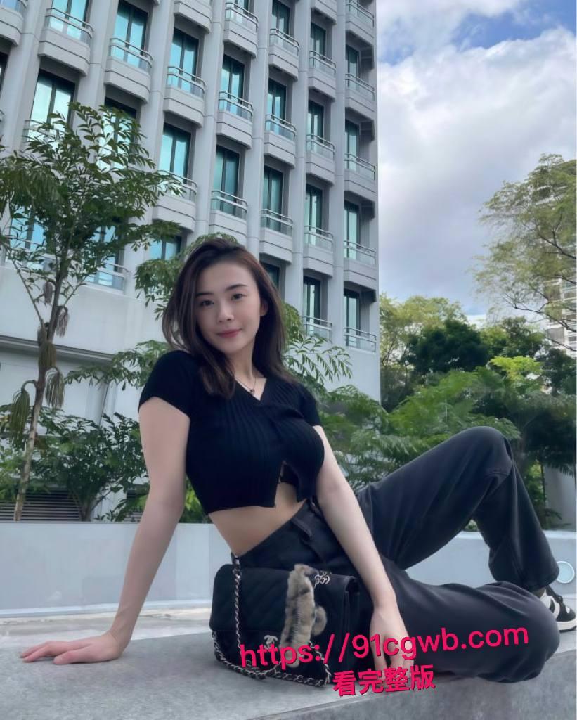 武汉人妻许颜玥黑逼出轨实录:性欲炸裂的已婚骚货求大屌帅哥狂抠狂插,高潮喷水失禁!!-5