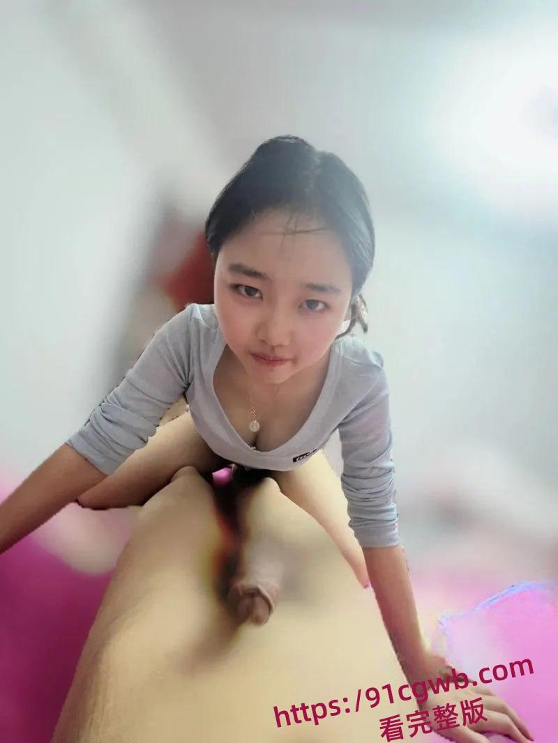 湖南大学啦啦队清纯女神渣男分手后曝光反差私照,尺度逆天!-6