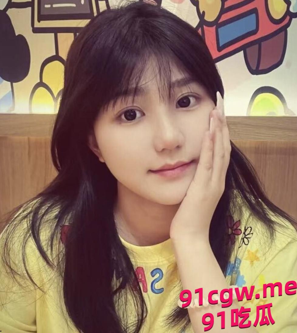 江门一中高三课堂情侣“摸奶大冒险”视频疯传,火爆全网!-3