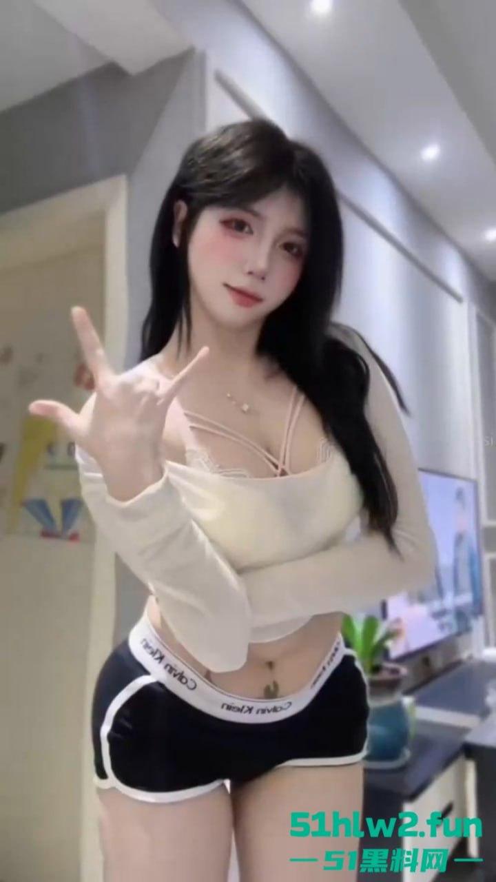 推特巨乳网红【幼幼酱】高额打赏定制福利流出,爆乳黑丝诱惑骚舞,极致肥臀抠穴榨精。-5