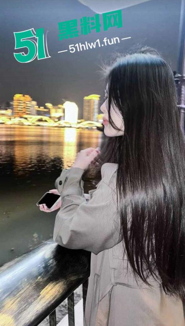 厦门反差婊【刘欣语】神似王祖贤的御姐气质,约酒吧帅哥打炮5分40秒啪啪性爱视频流出。-7